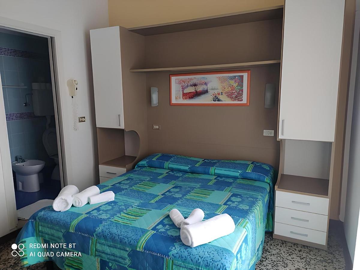 B&B Hotel Villa Nora Bellaria-Igea Marina Buitenkant foto
